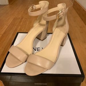 Nine West heeled sandals in women’s size 8.5